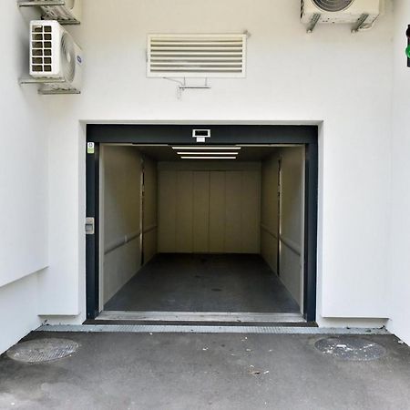 Tayson Square Dorcol New Location Free Garage Apartment Белград Екстериор снимка